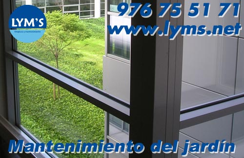 Mantenimiento de jardines en comunidades