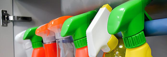 ¿Dónde guardar los productos de limpieza?