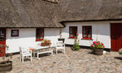 Limpieza de patios interiores en comunidades de vecinos