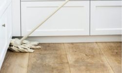 ¿Qué productos de limpieza usar según el material?
